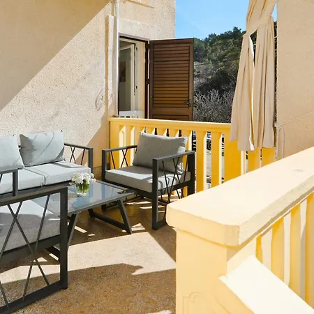Apartment Mediterranean Charm By Milena *