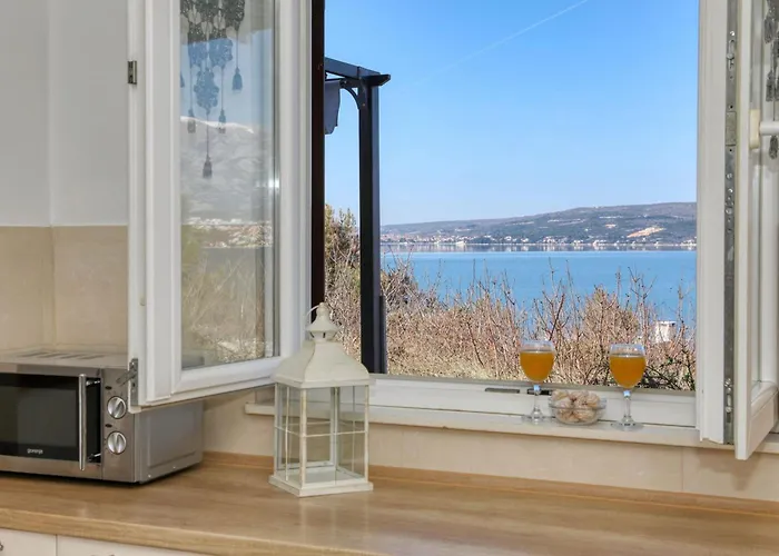 Mediterranean Charm By Milena Lägenhet *