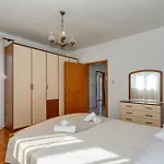 Mediterranean Charm By Milena Apartment *